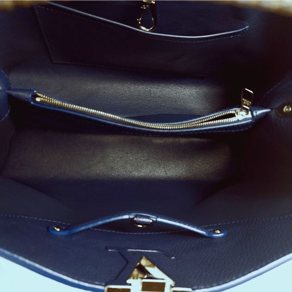 Louis Vuitton Taurillon Python Capucines BB Indingo Bag - Picture 7 of 16